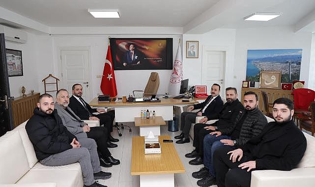 Milletvekili Şanlıtürk'ten İl Sağlık Müdürü Çelenk'e Hayırlı Olsun Ziyareti